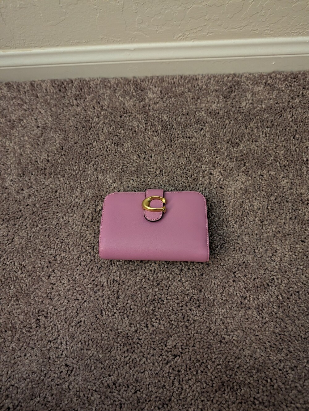 Coach Tabby Medium Wallet in Fuschia - Picture 4 of 8